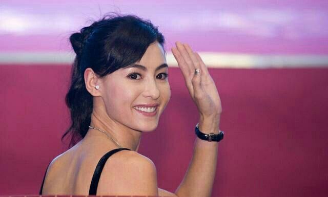 最新报道:张柏芝含着泪说出了孩子的爸爸是谁