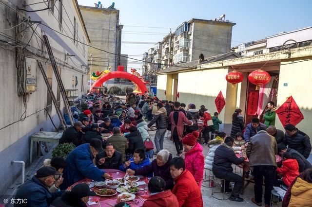 2018年农村办酒席有新规,每人礼金不得超100