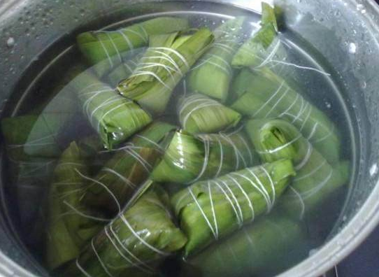 煮粽子热水下锅还是冷水下锅?很多人第一步做