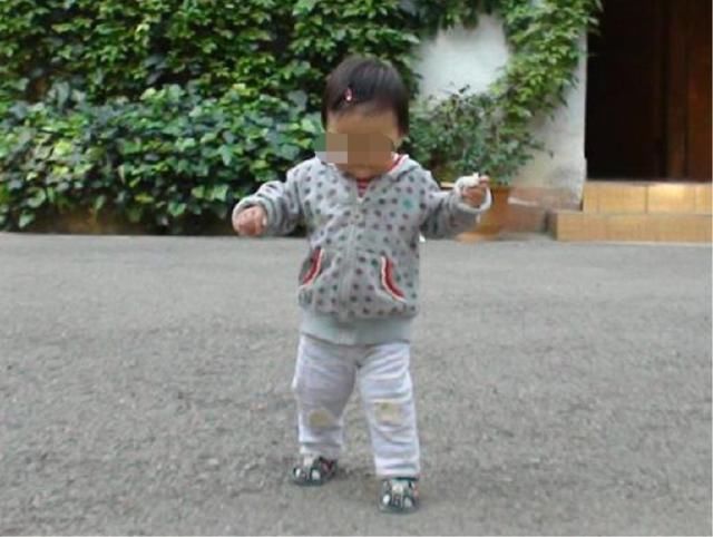 为什么有的孩子走路早,有的孩子走路晚,主要有