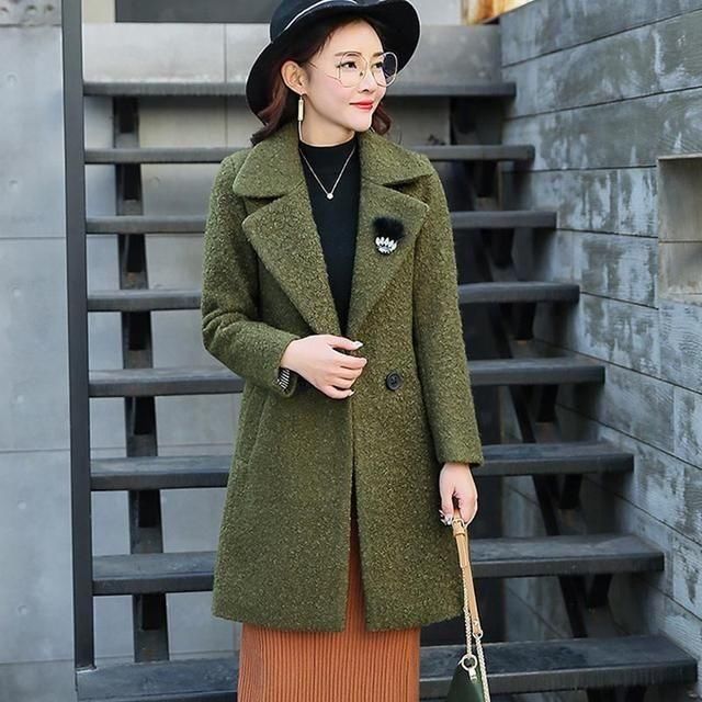 你穿过这样的呢子大衣吗?特洋气,40岁穿起来也像小姑娘