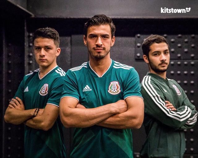 俄罗斯世界杯淘汰赛,巴西迎战墨西哥,巴西队捍