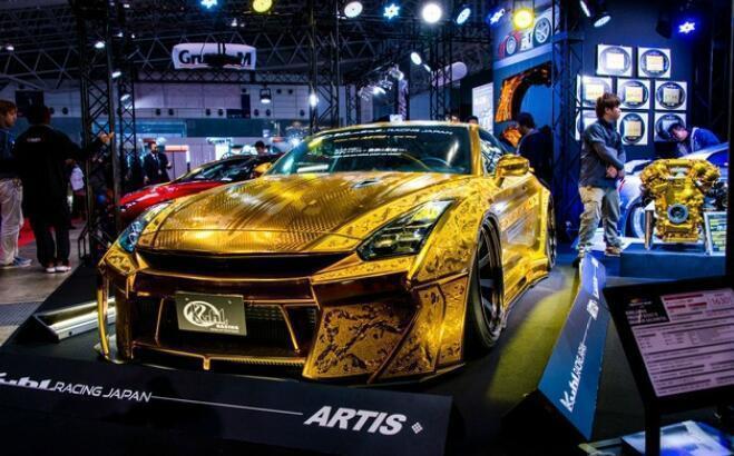 全球第一辆用黄金打造的超跑 连引擎也是 全球第一辆用黄金打造的超跑 连引擎也是