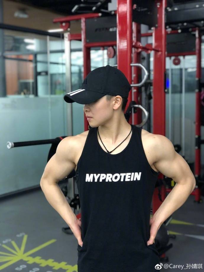 12月初，全国健美总决赛即将在三亚举办，为了获得更好地成绩，孙婧琪正紧张备战。一路走来，实属不易，她告诉记者，将再接再厉，健美之路将不会放弃。