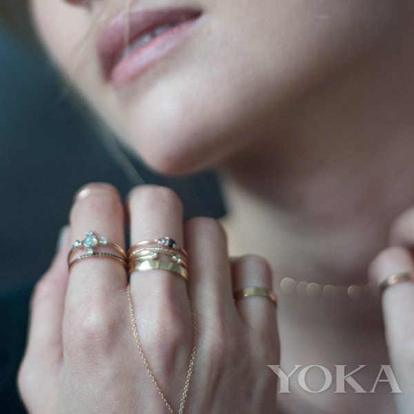 戒指戴满手才是潮人标配 它让你剁手癌发作停不下来!