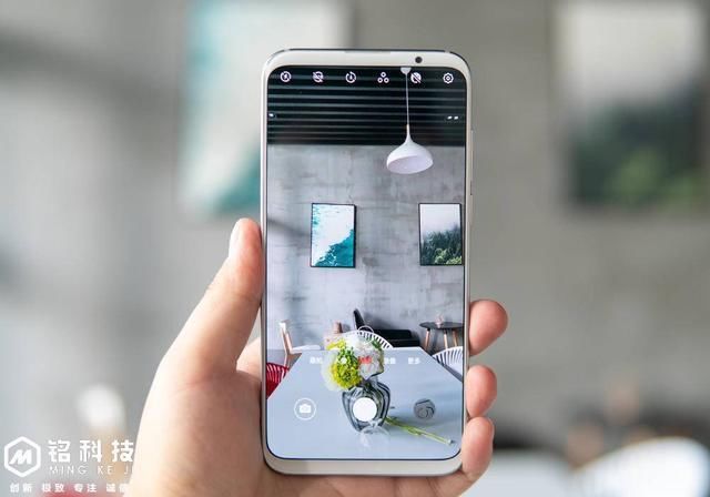 龙845+屏下指纹,黄章全力打造的梦想机魅族1