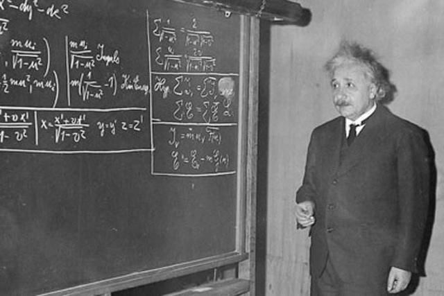 爱因斯坦相对论对光速和时间的定义,为何你无