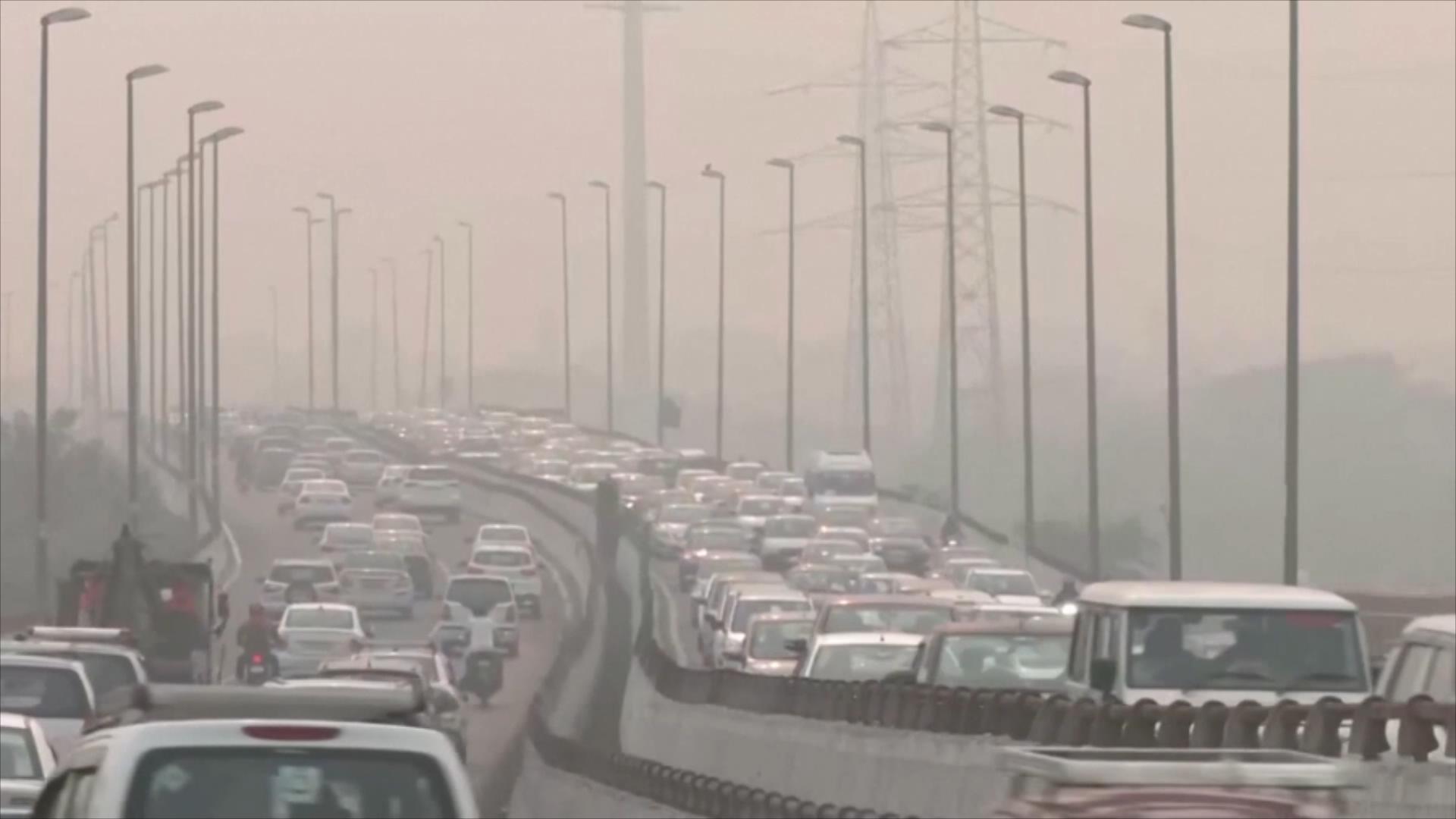 印度首都遭遇严重空气污染 相关病例激增 印度首都遭遇严重空气污染 相关病例激增