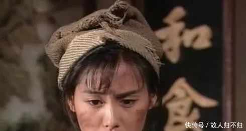 黄蓉在欧阳锋的逼迫下逃难大半年时间,黄药师