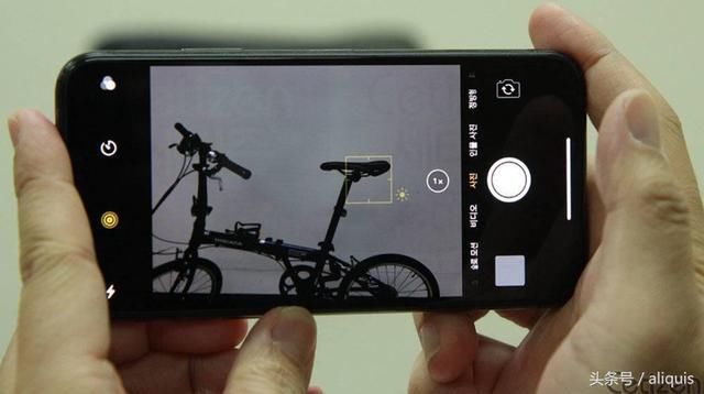 iPhone X屏幕500小时就损坏?吓得我把手机都