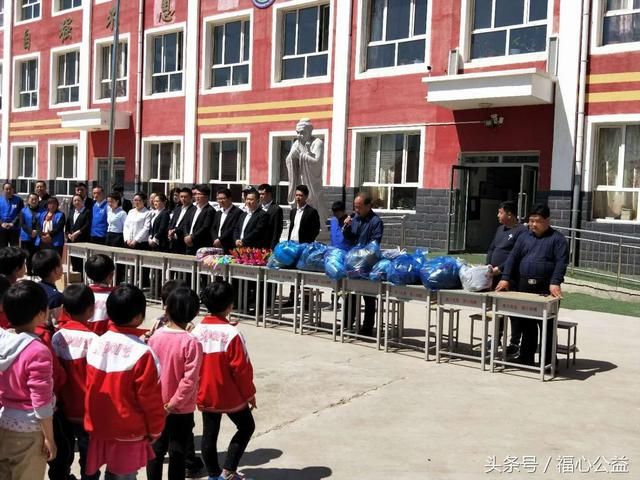 情系校园 爱在花朵