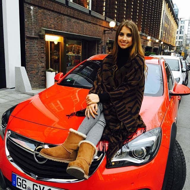 德国男模足球队的妻子女友,身材高挑,凹凸有致