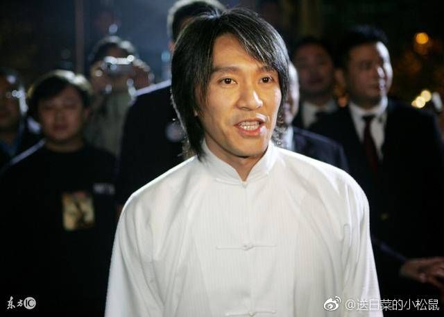 《功夫》中冯小刚说错台词,星爷就上前做了1个动作,就成为经典
