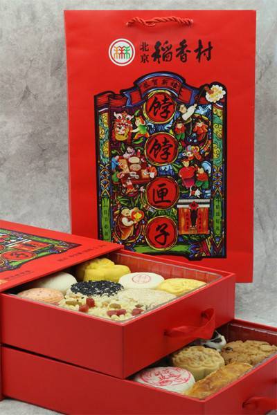 年根倒计时 北京年货必备的稻香村饽饽匣子