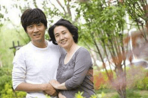 我是一个单亲妈妈,今年45岁,有一个23岁的女儿,今天女儿要把交往了3年