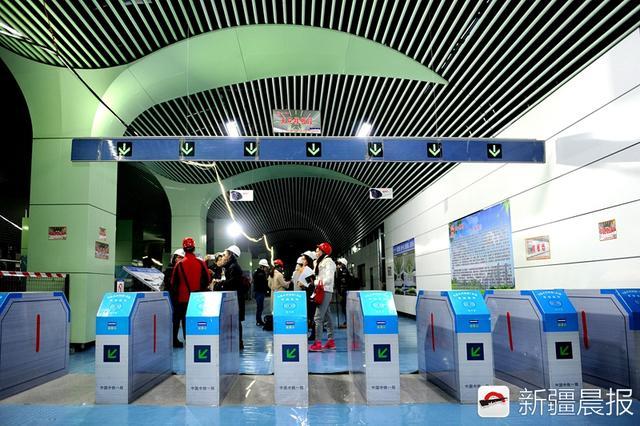 乌市地铁1号线北段车站装修总工程量完成近半