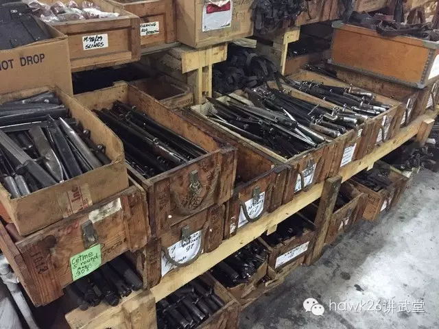 美一武器商破产拍卖 经典名枪挤爆仓库