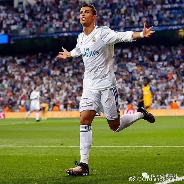 西班牙看球赛什么体验?郜林体育小姐姐来告诉