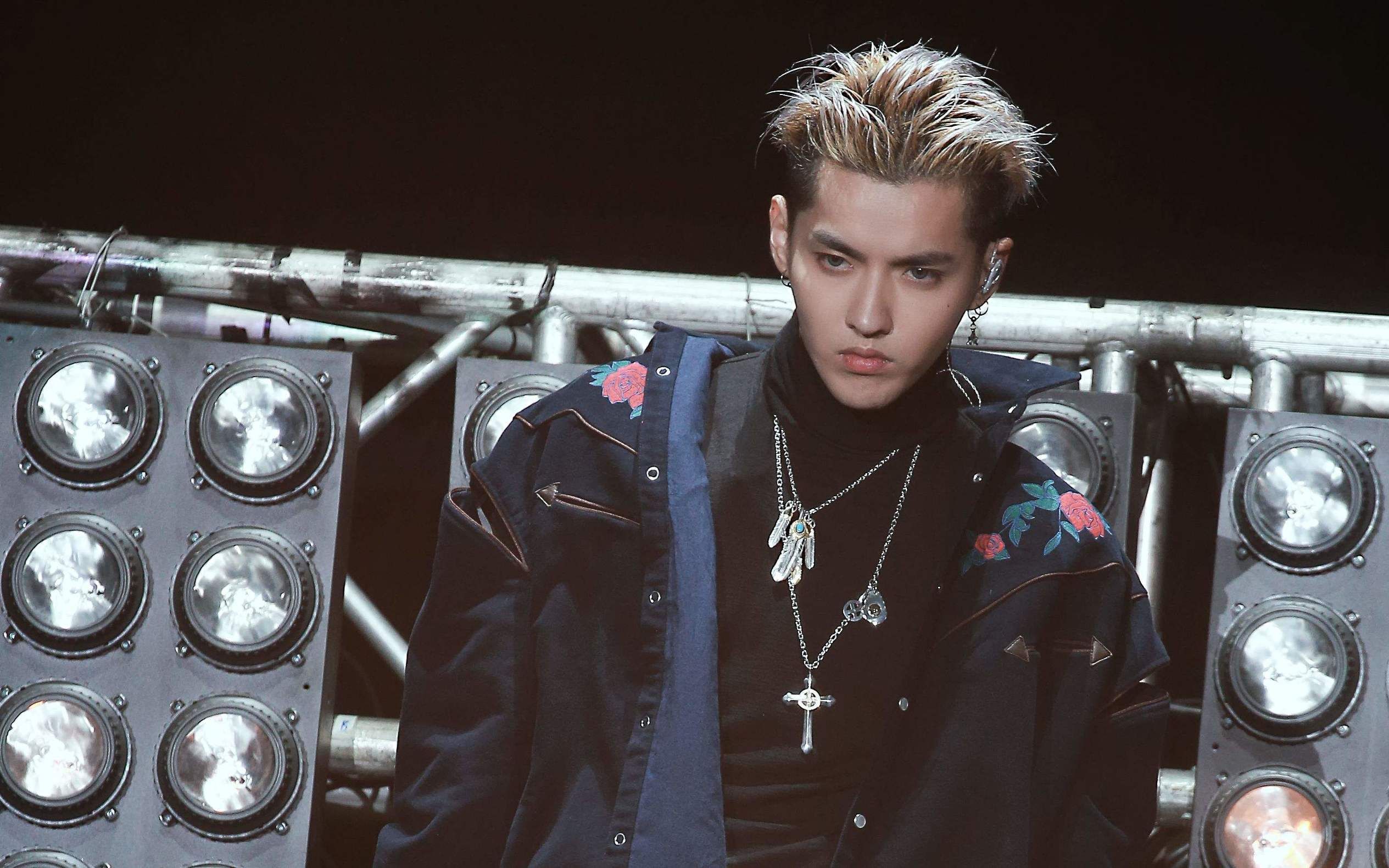 第一位:吴亦凡 在前段时间大火的《中国有嘻哈》中担任导师.