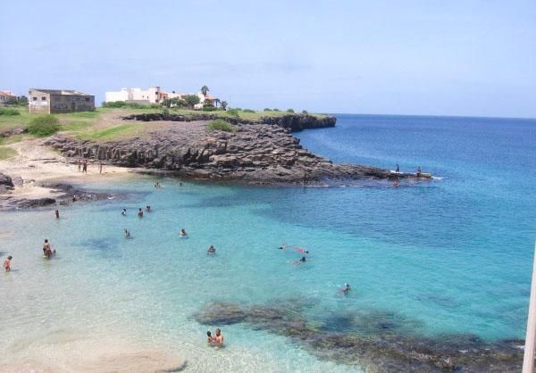 非洲最安逸国家:一斤黄瓜要20元,居民收入不高