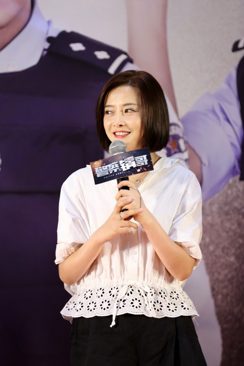 《西柏坡的回声》杀青 王文娜彰显无私与正义(图3) 《西柏坡的回声》杀青 王文娜彰显无私与正义(图3)