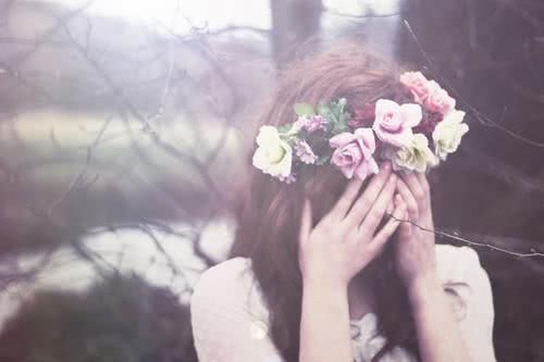 2018年最新qq说说悲伤的心情短语