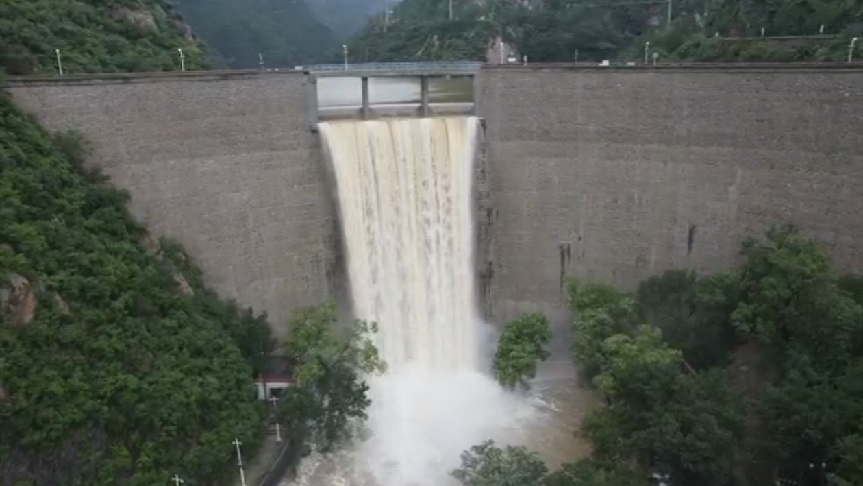 “四库一闸”均正常运行！延庆区连续调度古城水库、佛峪口水库泄洪～
