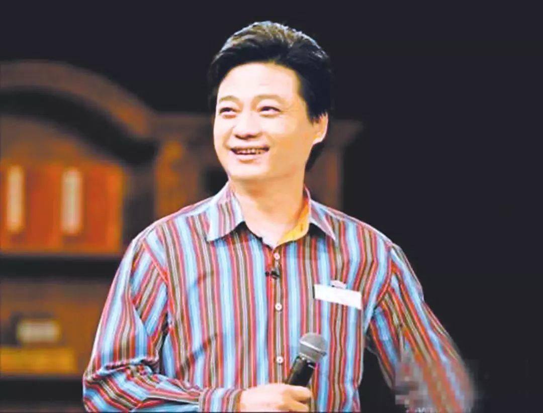 冒死曝娱乐圈丑闻,崔永元的后台到底有多硬?