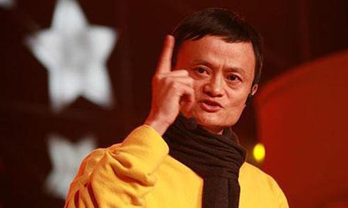 马云大家都很熟悉了，阿里巴巴的每一个动作都是那么的迎人瞩目，能再国内甚至国际上引起一阵议论!就在这个除在风口浪尖之上，之前有爆料称：马云想要收买华为荣耀。如果这是真的，那么又是一场商业上的大风暴。