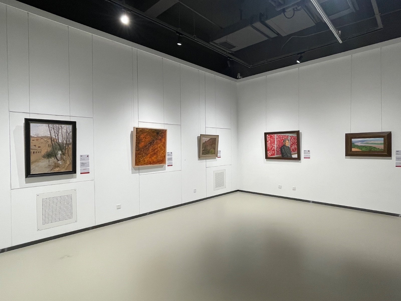 北理工喊你来看展!“中国油画名家笔下的延安”艺术展开幕_北京时间