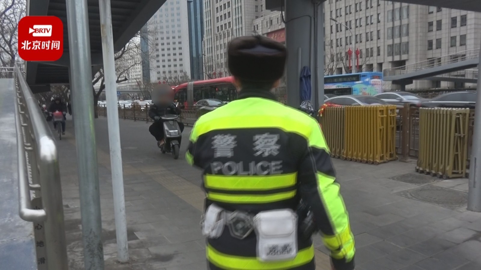 紧盯顽疾不放松 西城警方严查“违法骑行” 紧盯顽疾不放松 西城警方严查“违法骑行”