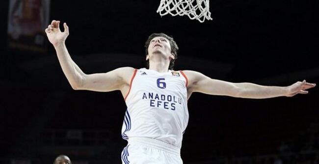 掘金等多支球队有意切迪-奥斯曼