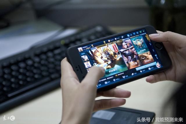 想用电脑玩王者荣耀但是模拟器太卡体验不好?