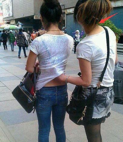 千叮咛万嘱咐还是被看的清清楚楚，这下丢脸了吧
