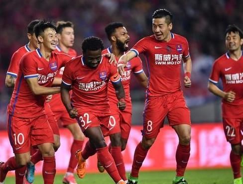 重庆斯威主场大胜江苏苏宁,养伤中的吴曦赛后