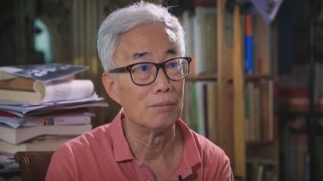 辛苦!6岁小孩寒冬腊月笔杆条直站柜台 辛苦!6岁小孩寒冬腊月笔杆条直站柜台