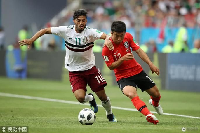 这手球也太故意了吧? 墨西哥点球无悬念罚进了