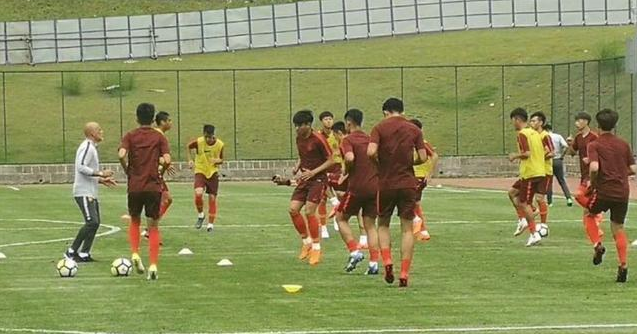 足球友谊赛直播:中国男足vs纳米比亚男足