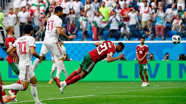 界杯第一个乌龙绝杀球诞生,摩洛哥白送伊朗胜