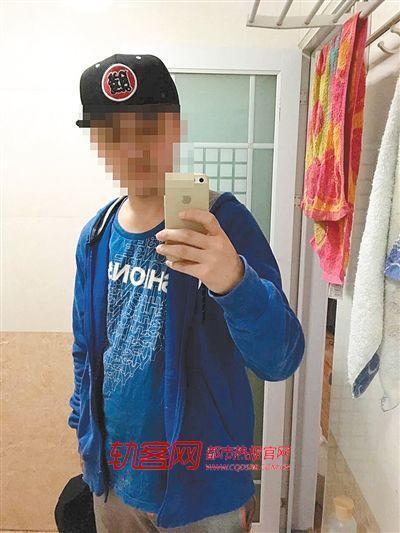 男子上厕所没带纸 等40分钟让外卖小哥送 男子上厕所没带纸 等40分钟让外卖小哥送