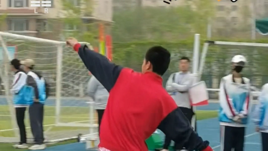 标枪破空，这一掷直接封神