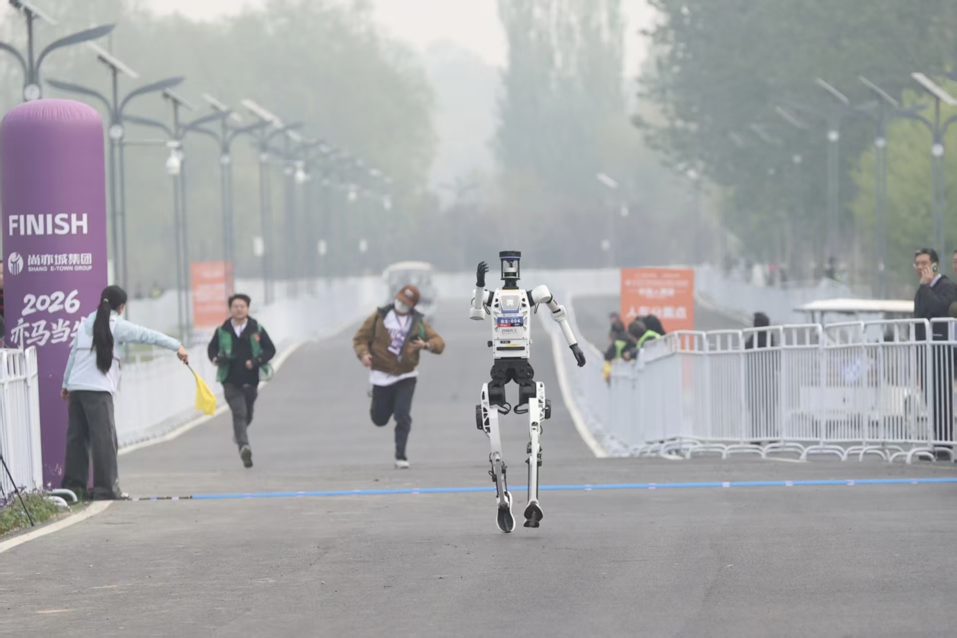 亦庄机器人半马出发啥顺序？这场比赛见分晓！