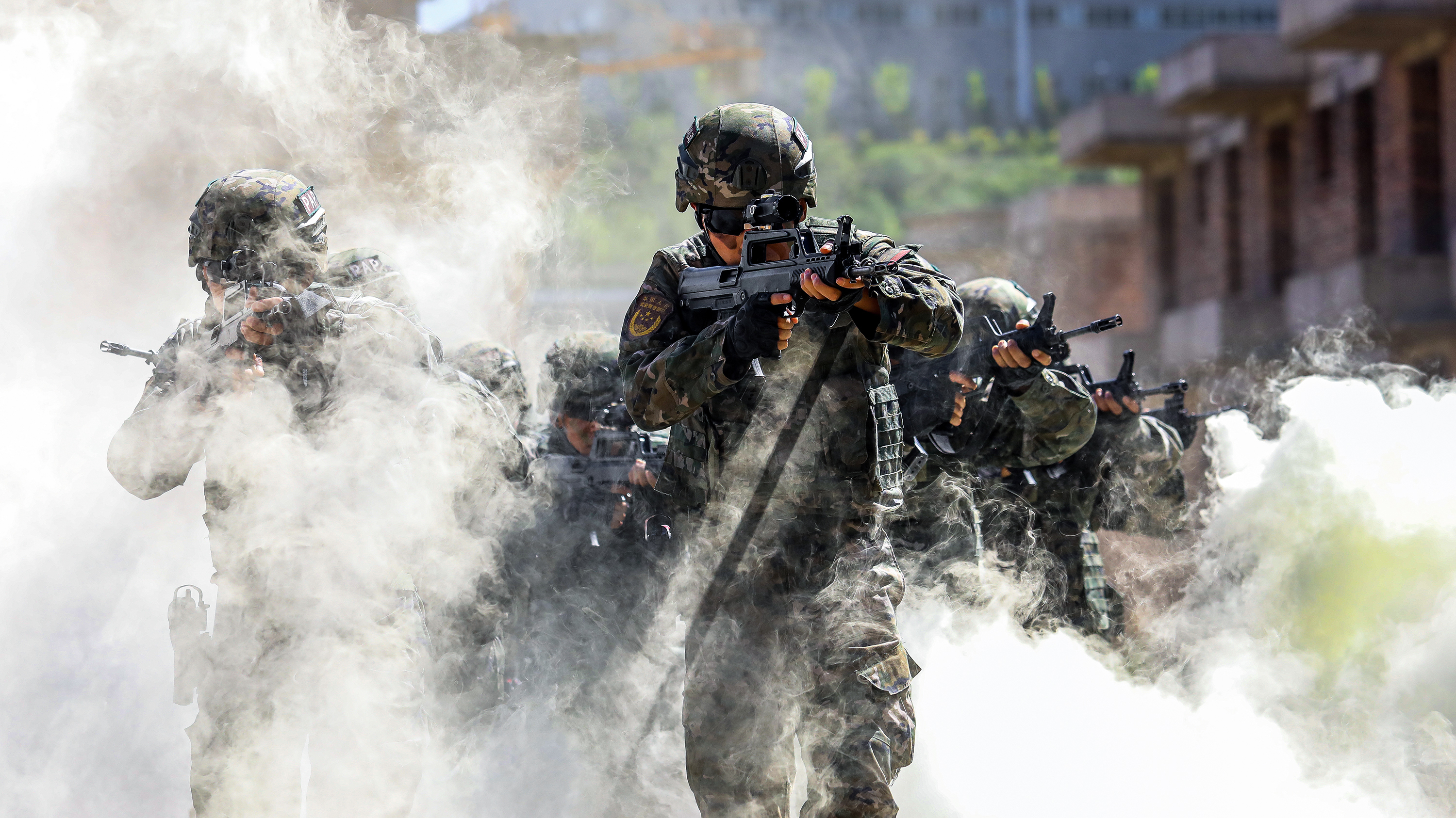 在实战中锤炼反恐利刃一击毙敌本领 武警吕梁支队特战训练掠影