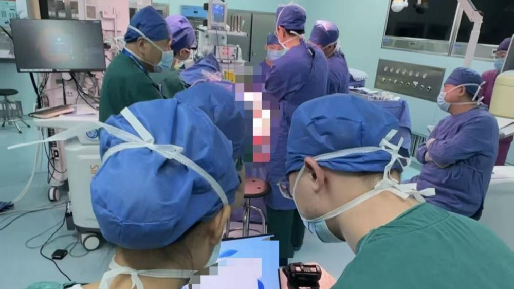 大脑植入“中国芯”!中国脑机接口技术加速跨越“最后一公里” 大脑植入“中国芯”!中国脑机接口技术加速跨越“最后一公里”