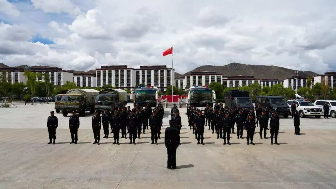国家移民管理局：我们无比牵挂困守险境的战友