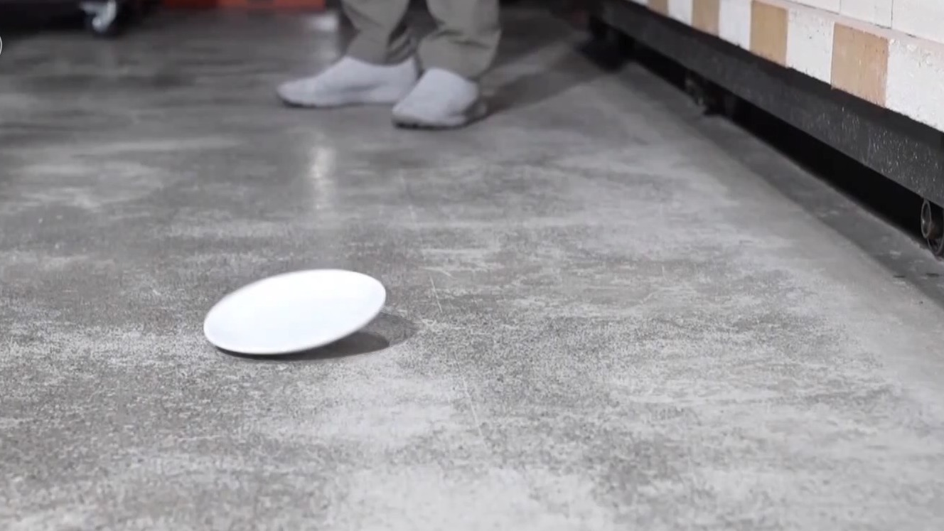 “黑科技”建材有多神奇?来看看摔不破的盘子和烧不坏的玻璃 “黑科技”建材有多神奇?来看看摔不破的盘子和烧不坏的玻璃