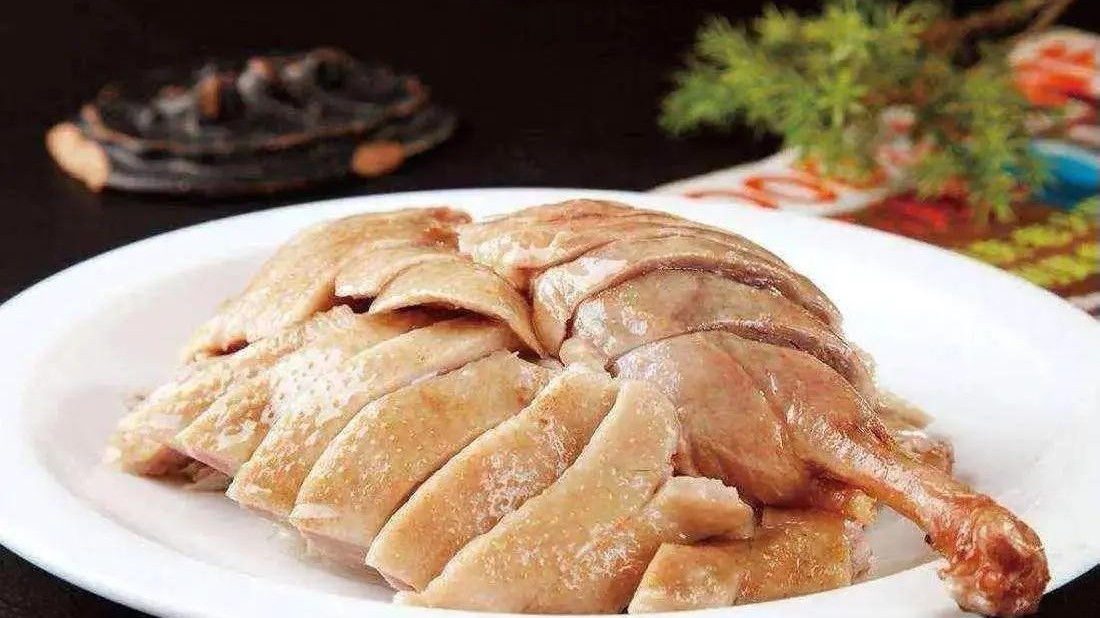 南京盐水鸭：传承千年的美食