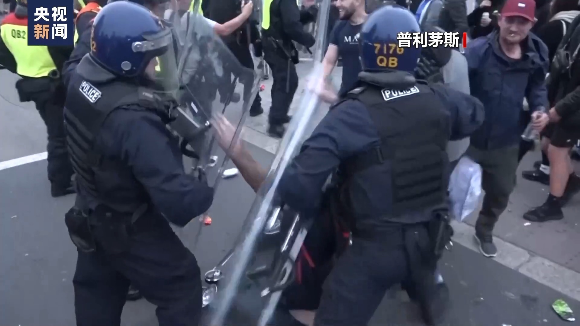 英国骚乱已致779人被捕 司法大臣:影响可能持续数年 英国骚乱已致779人被捕 司法大臣:影响可能持续数年