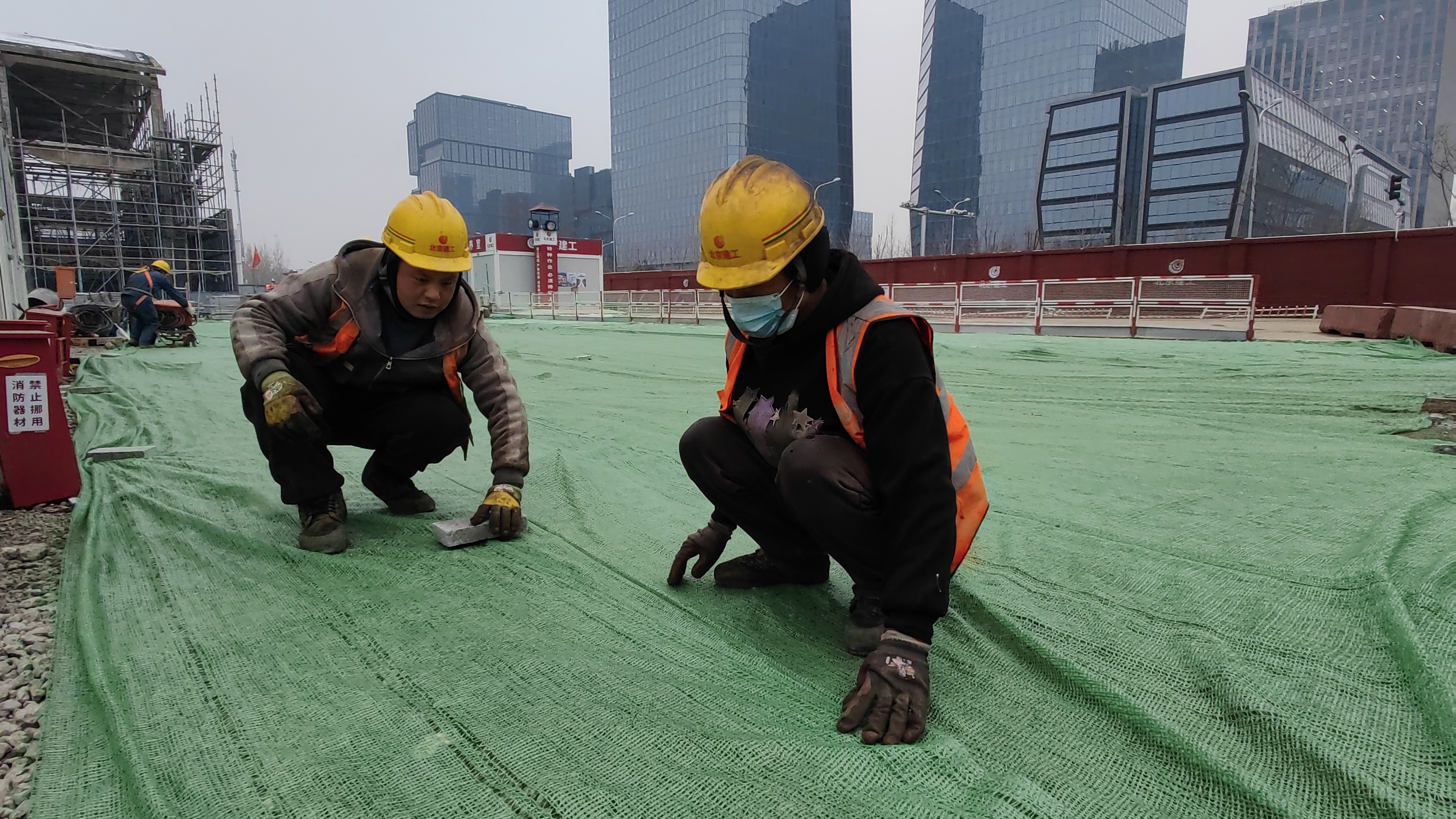 应对重污染黄色预警 城管执法部门加大执法检查力度