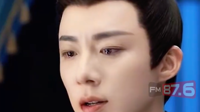 近日，刘宇宁在直播中回应2026年是否会进组拍戏的问题。